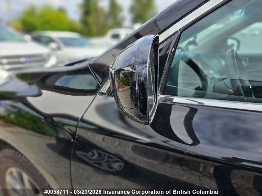 Infiniti JX35 AWD SUV photo 15